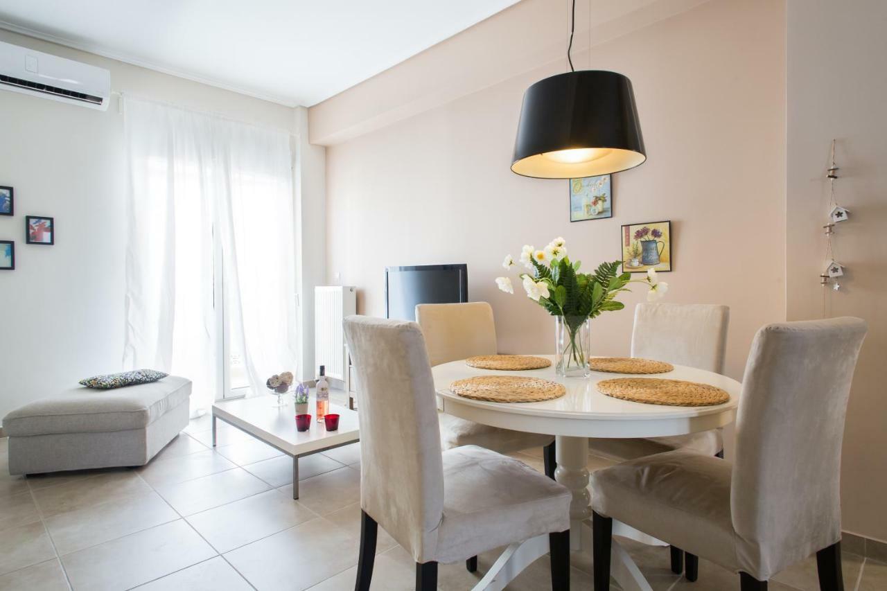 Elegant Home Next To Metro Athena Bagian luar foto